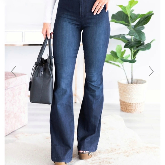 Foxy Wide Leg Jeans, size 4 - Picture 1 of 13